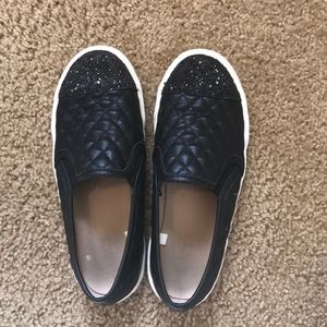 Girls slip on shoes size 4
